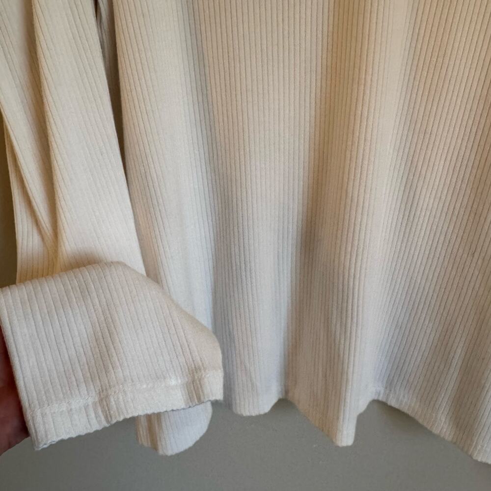 Ann Taylor Cream V-Neck Blouse - Picture 7 of 11